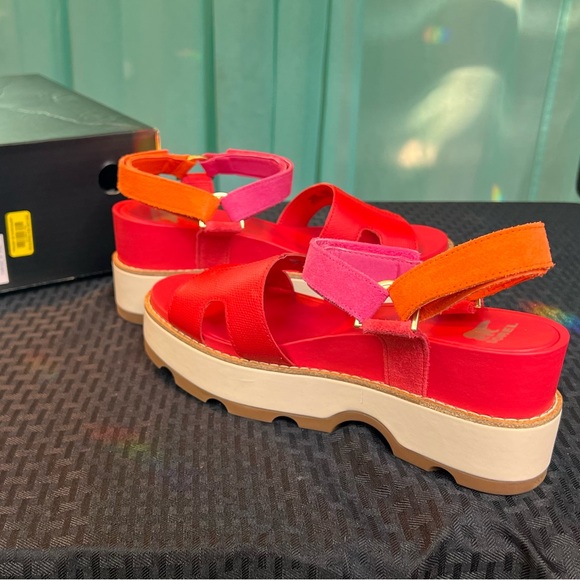 Sorel Joanie IV Ankle Strap Wedge, Size 10. New in box. - Picture 2 of 5